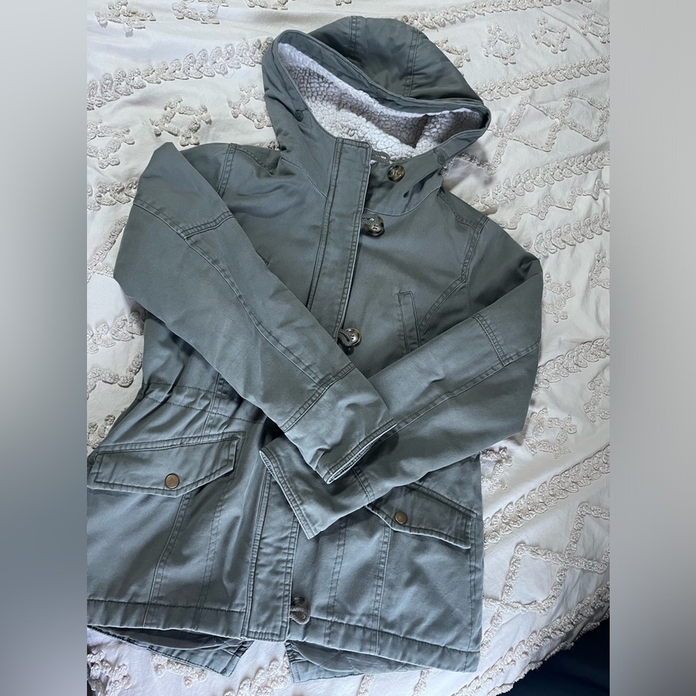 Women’s olive green coat medium